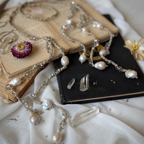 MELA ITALIAN Jewelry - NWT MELA Hand Knotted Adriatic Baroque Italian Pearl Crystal Wrap Necklace